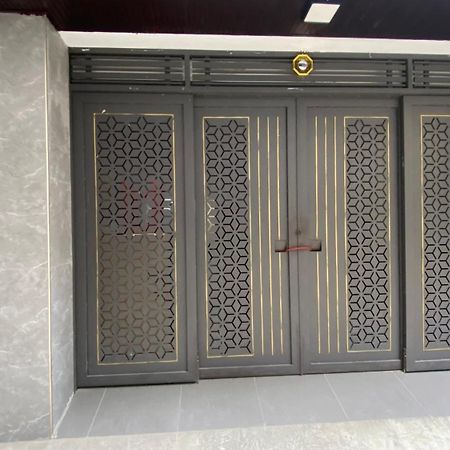 Era Apartment Khuc Thua Du 河内 外观 照片