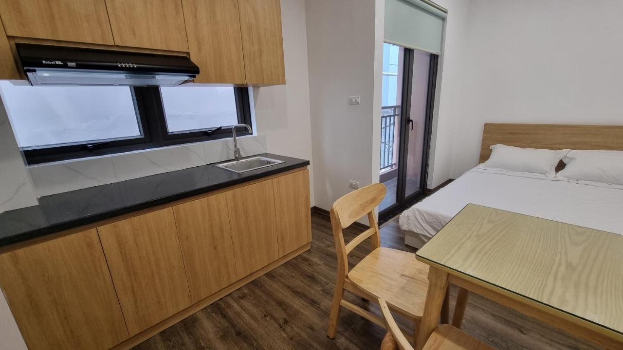 Era Apartment Khuc Thua Du 河内 外观 照片