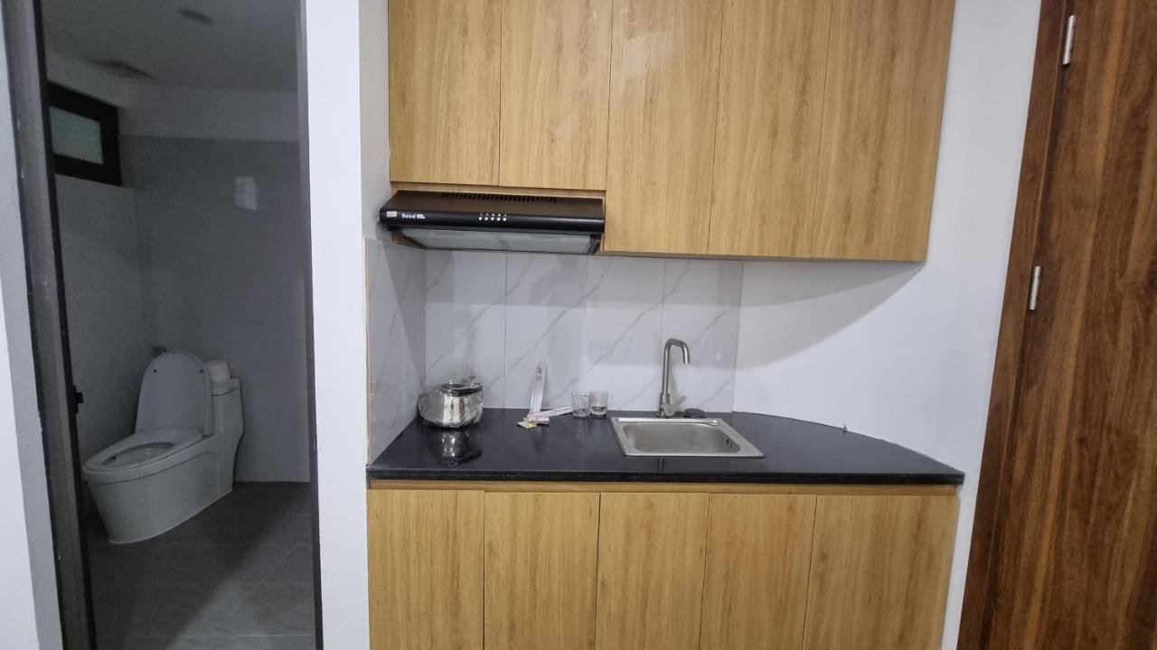 Era Apartment Khuc Thua Du 河内 外观 照片