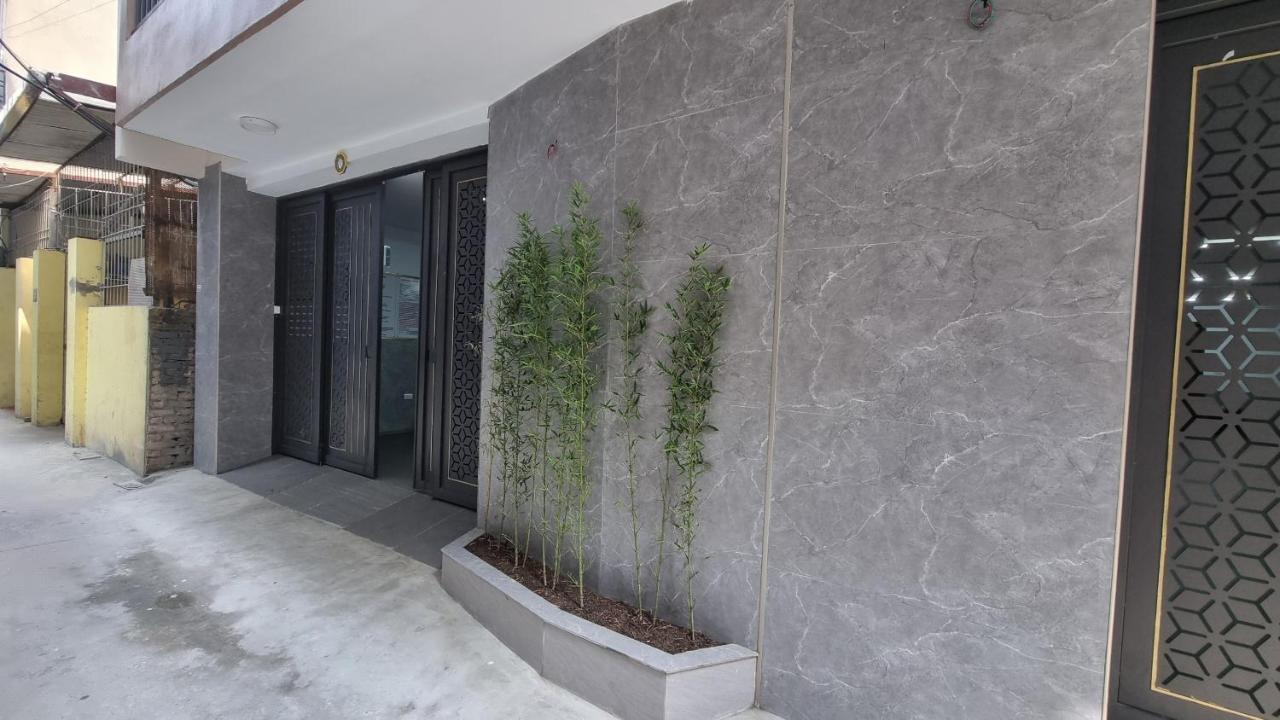 Era Apartment Khuc Thua Du 河内 外观 照片